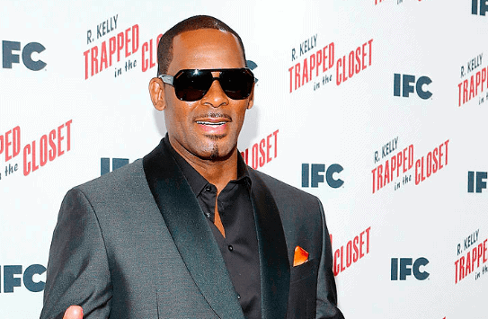 R. Kelly attends the 'Trapped In The Closet' screening November 19