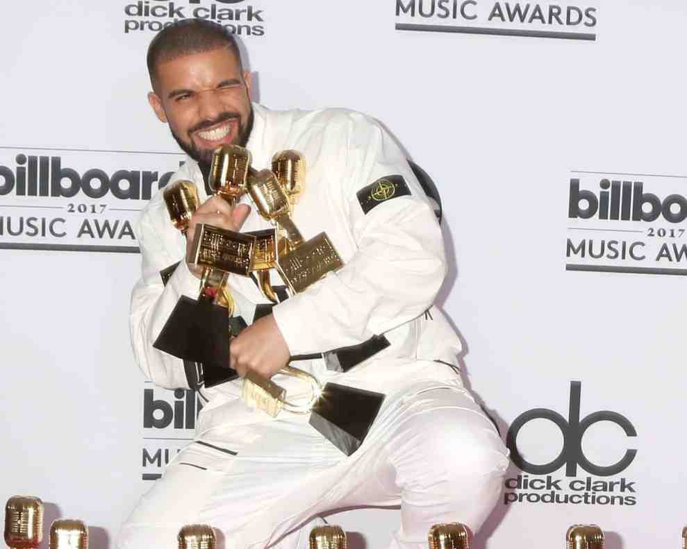 Drake poses with awards at the 2017 Billboard Music Awards on May 21
