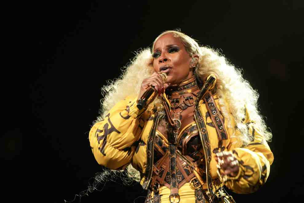 Mary J. Blige performs onstage during the 'Good Morning Gorgeous Tour' at Barclays Center of Brooklyn on October 20, 2022 in New York City.