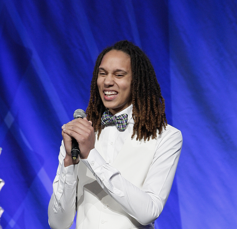 Brittney Griner Returns To WNBA & Re-signs With Phoneix Mercury 