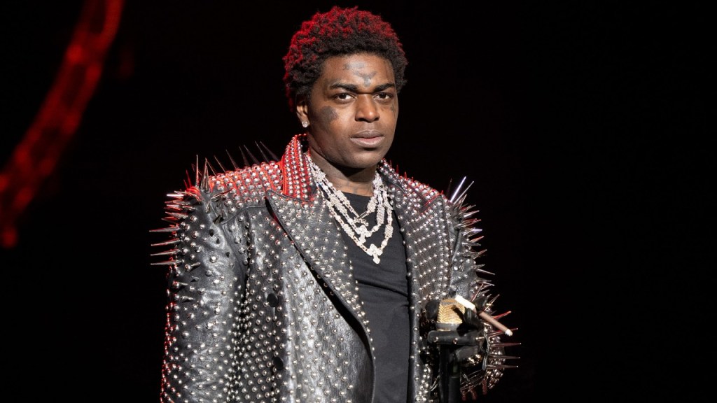 Kodak Black Tells Youth Football Team To Avoid Drugs, Says They’re ‘Too Good’