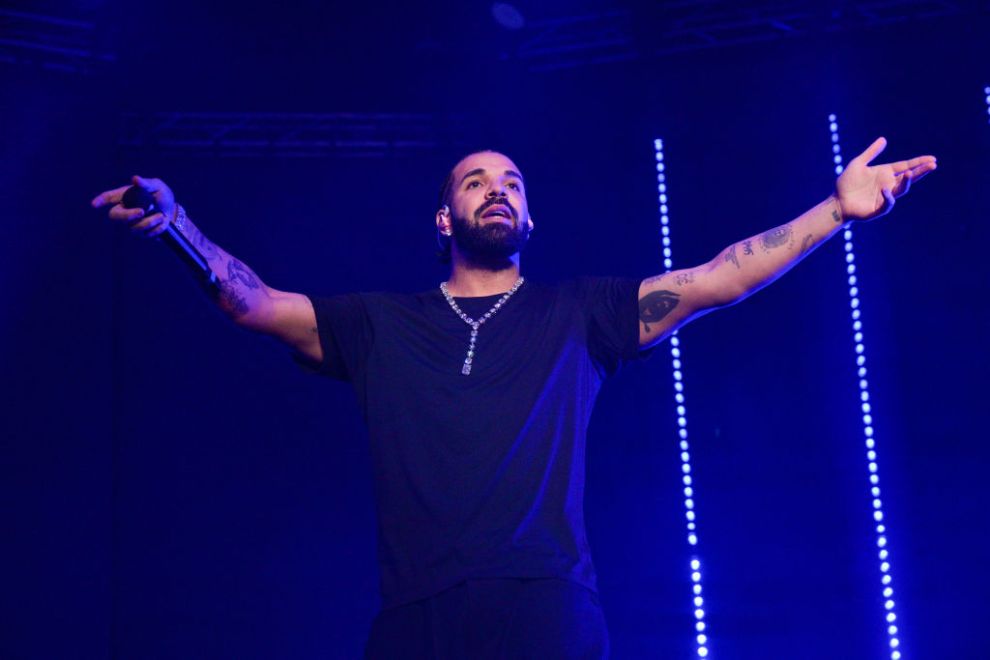 Rapper Drake performs onstage during "Lil Baby & Friends Birthday Celebration Concert" at State Farm Arena on December 9, 2022 in Atlanta, Georgia.